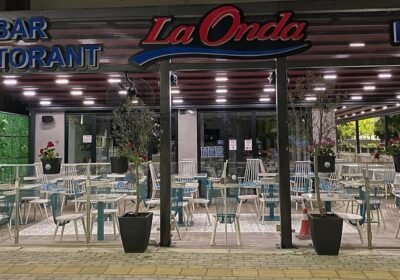 Hotel La Onda, Shkembi Kavajes kerkon Recepsionist turni i trete, Kamarier Turni i I-re dhe Kamarier Restoranti