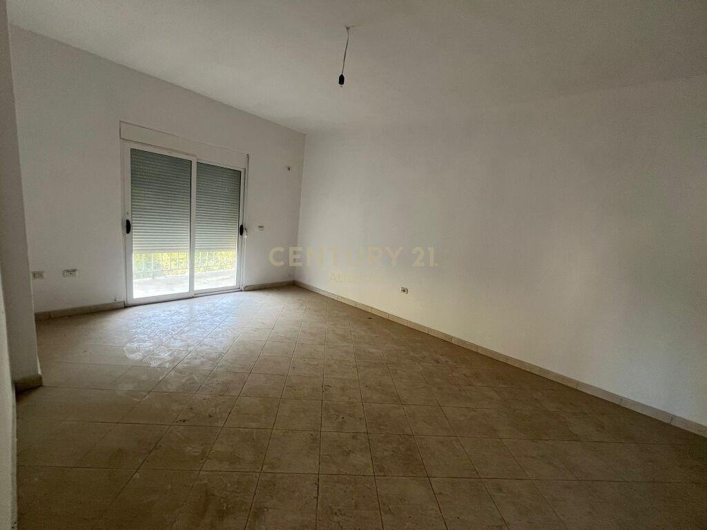 SHITET APARTAMENT1+1 NE SHKEMBIN E KAVAJES !
