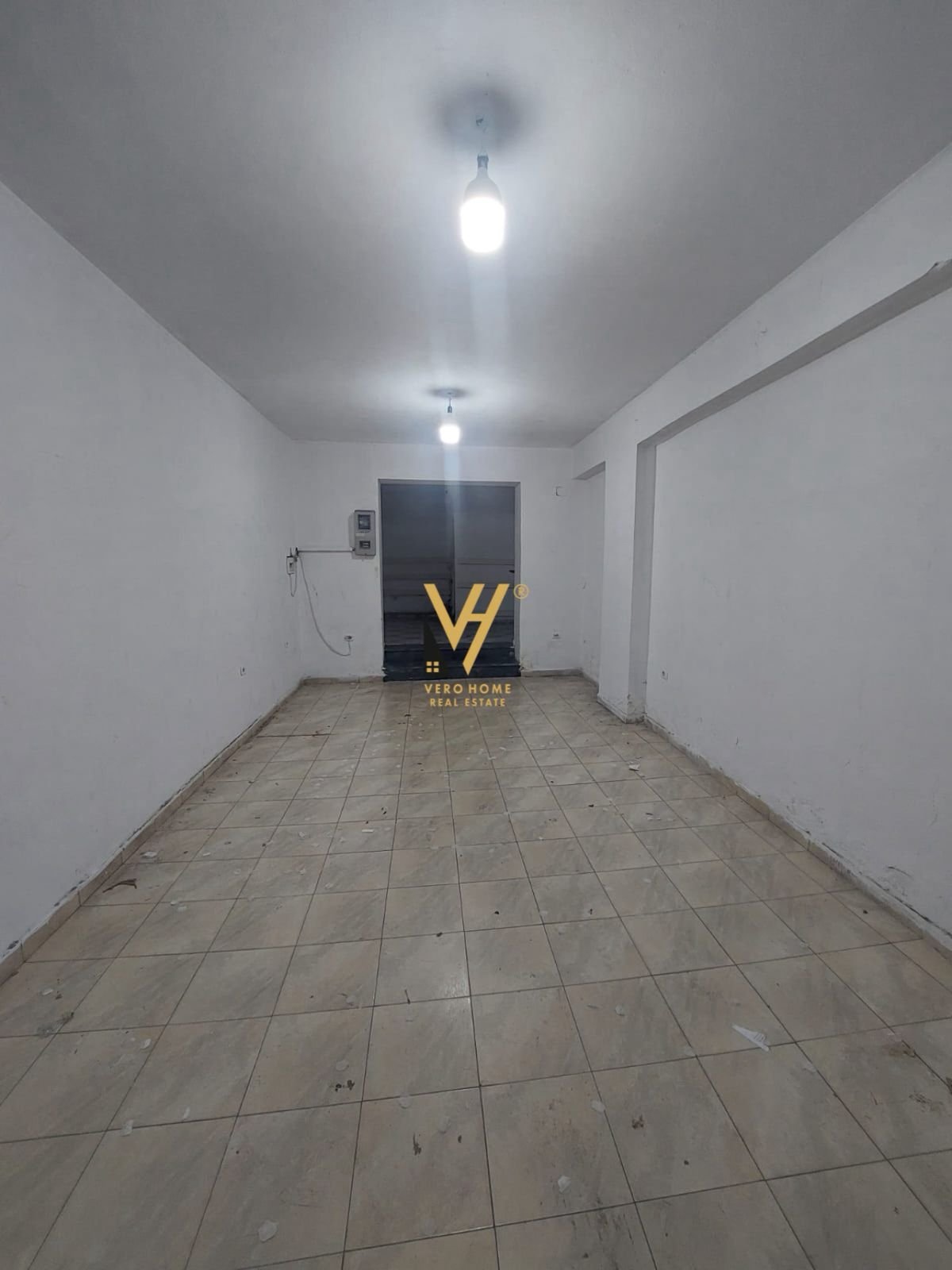 DYQAN 50 M2 TE 5 MAJI 100.000 EURO