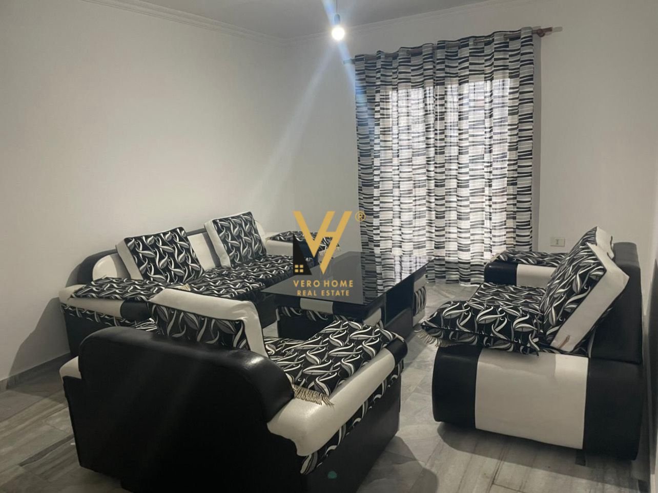 2+1 ME QIRA NE LAPRAKE 700 EURO