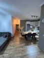 2+1+BLK ME QERA TE KOPESHTI BOTANIK 1.000 EURO