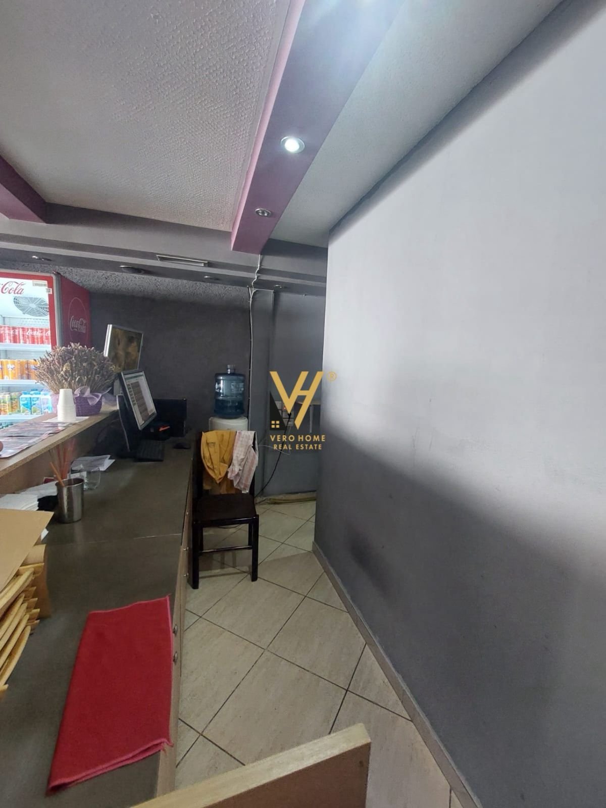 DYQAN 70 M2 ME QERA TE KODRA E DIELLIT 70.000 LEKE