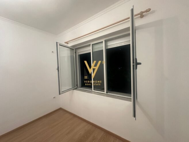 ZYRE 70 M2 ME QERA NE MYSLYM SHYR 700 EURO