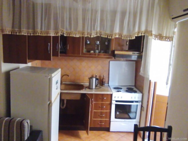 Apartament me qera