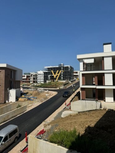 2+1+2 NE MJULL BATHORE 295.000 EURO