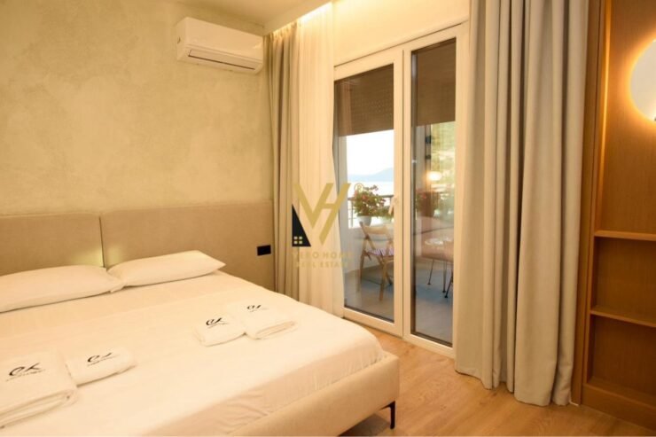 1+1 & STUDIO NE LUNGOMARE, VLORE 330.000 EURO