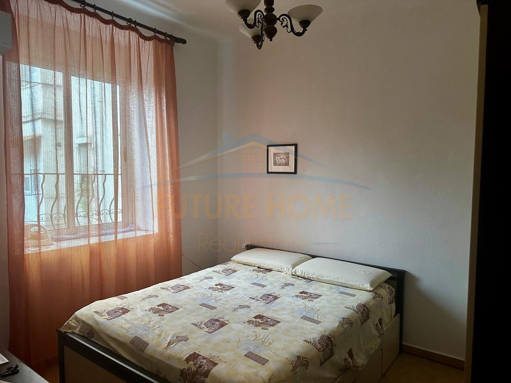 Shitet, apartament 1+1, Rruga e Durrësit, Tiranë