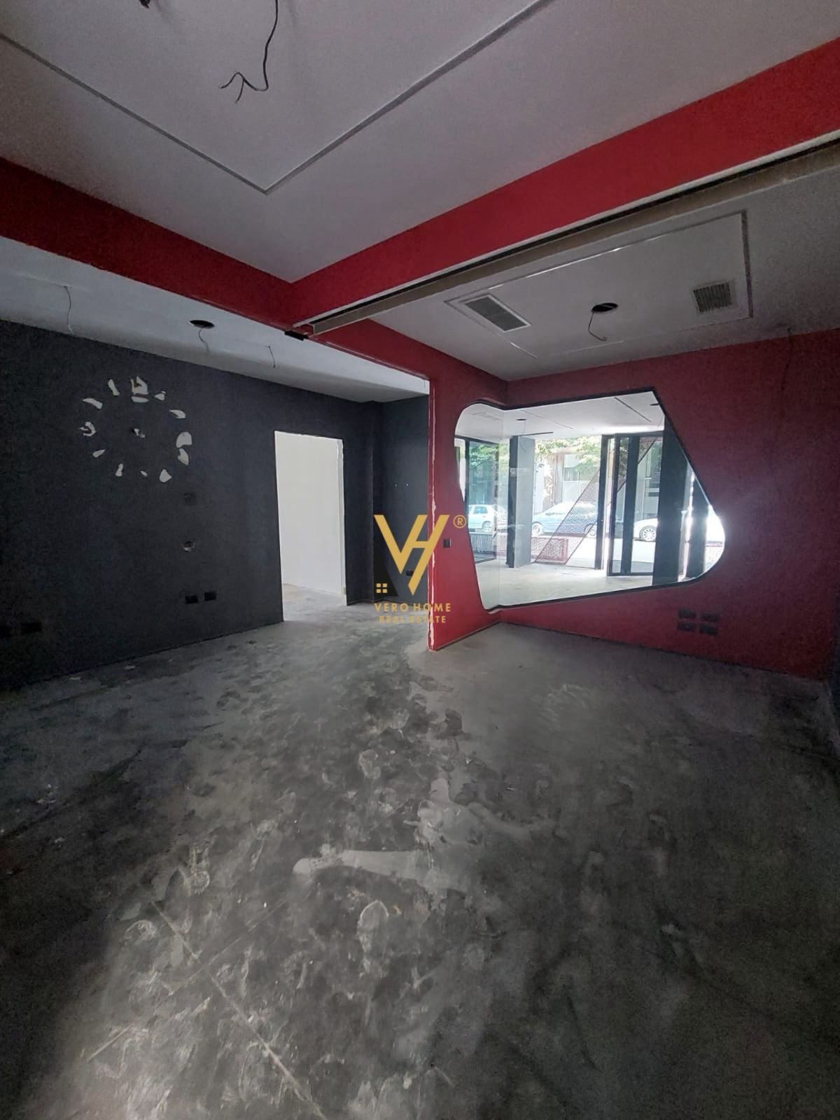 MAGAZINE 550 M2 ME QERA NE DON BOSKO 3.000 EURO