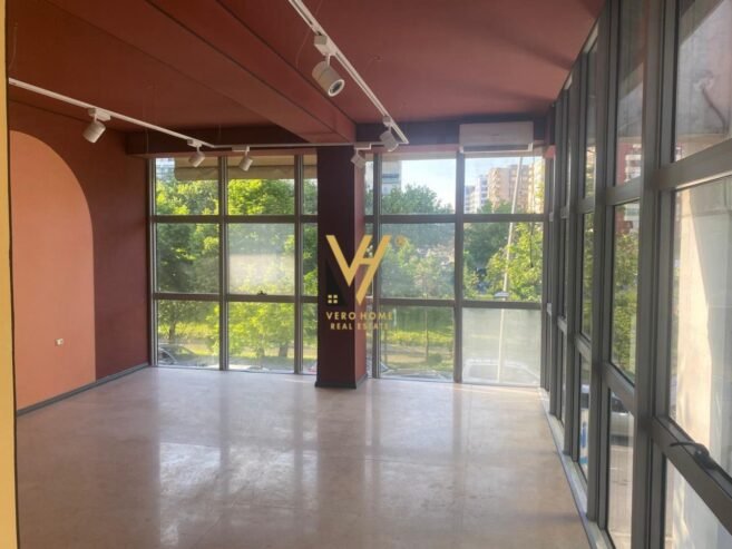ZYRE 80 M2 ME QIRA TE IRFAN TOMINI 1.050 EURO