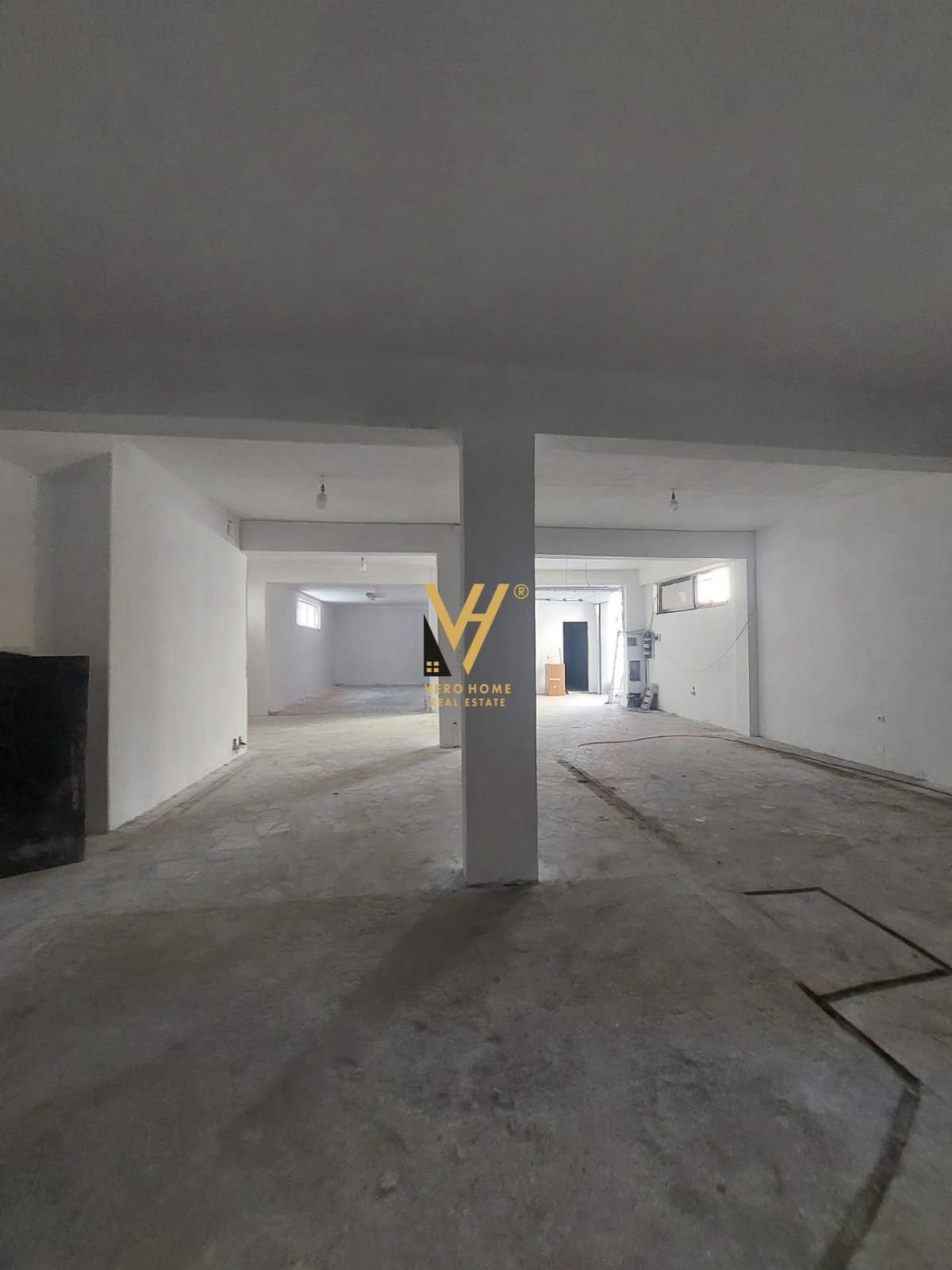 MAGAZINE 550 M2 ME QERA NE DON BOSKO 3.000 EURO