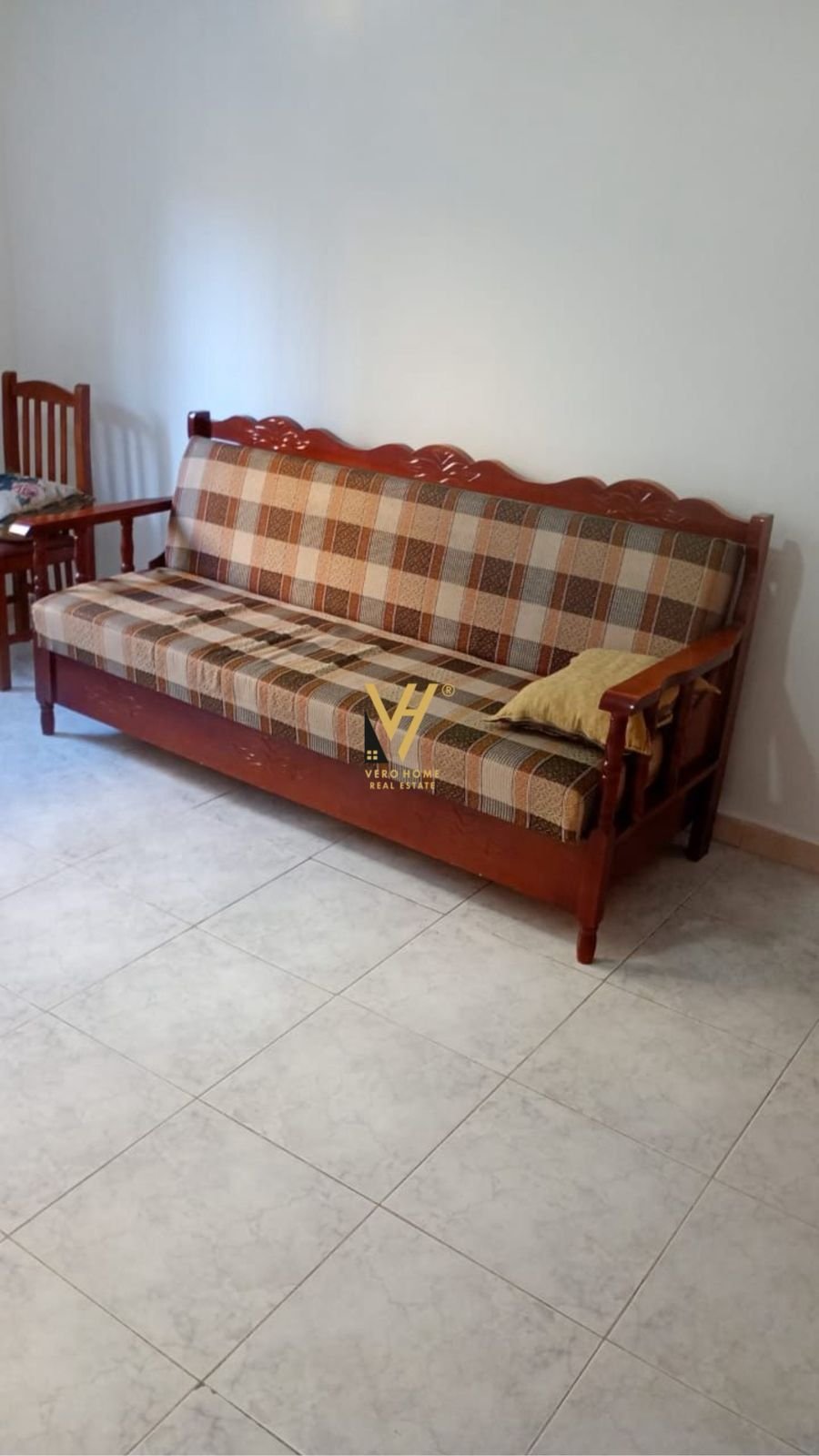 ZYRE 45 M2 QIRA TE PALLATI ME SHIGJETA 35.000 LEKE