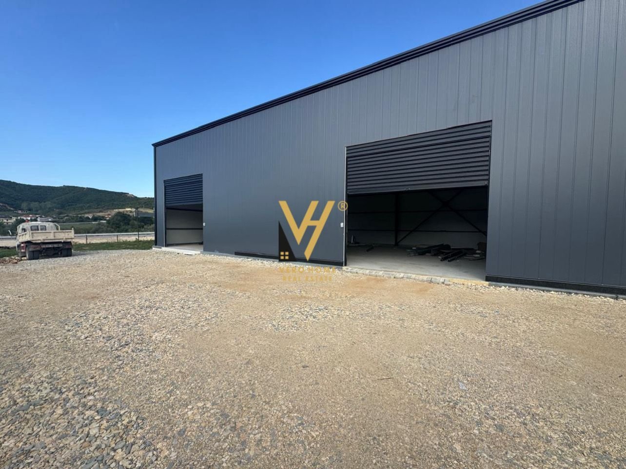 KAPANON ME QIRA TE RRUGA E ARBRIT 1.400 EURO