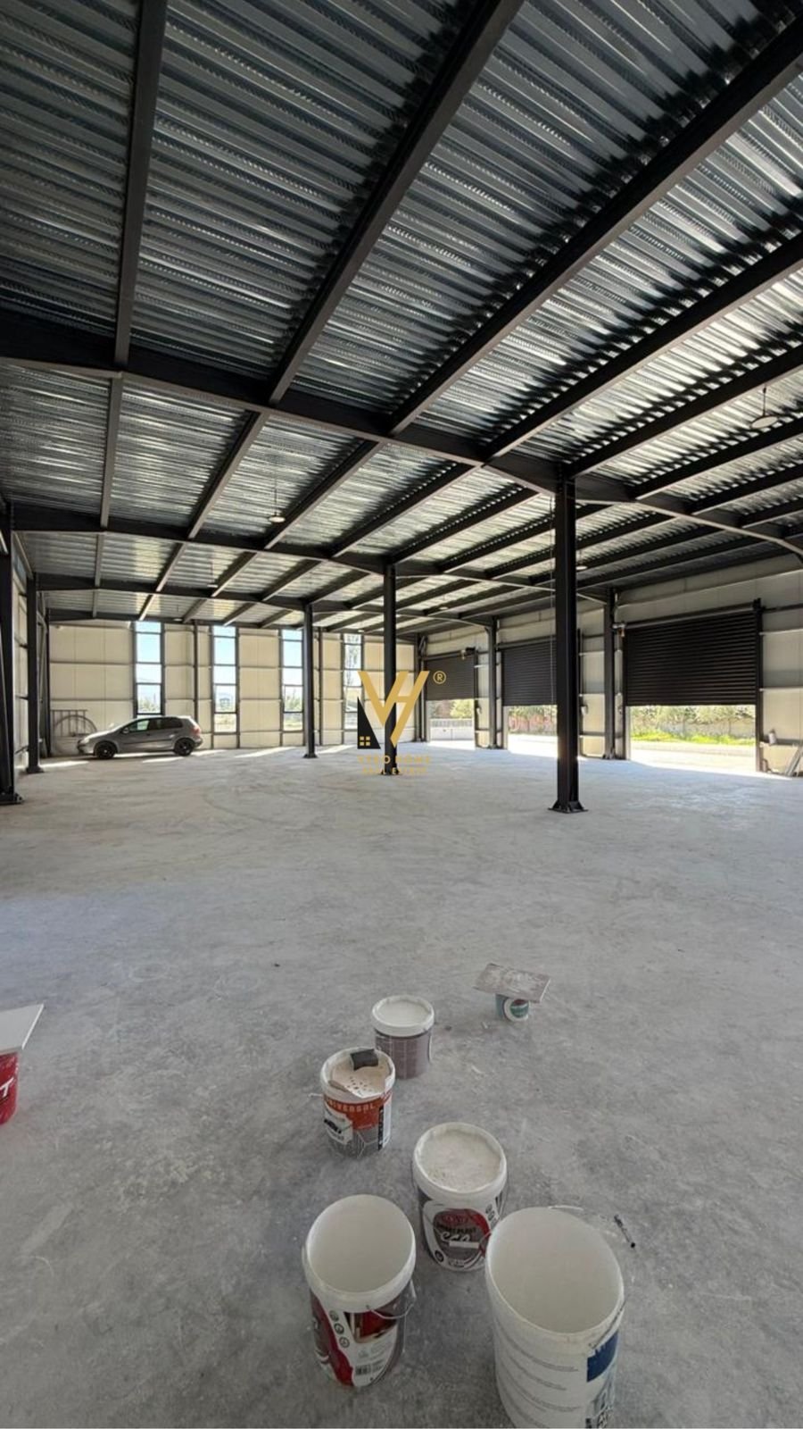 KAPANON 1.000 M2 ME QERA NE LAKNAS 4.000 EURO