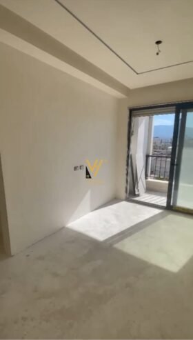2+1+2+BLK TE RRUGA E DURRESIT 254.000 EURO