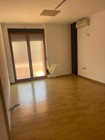 AMBIENT ME QERA NE MYSLYM SHYR 1.100 EURO