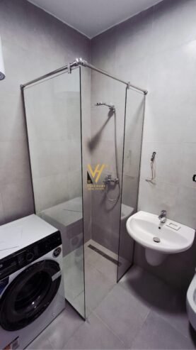 2+1+BLK ME QIRA TE 21 DHJETORIT 750 EURO
