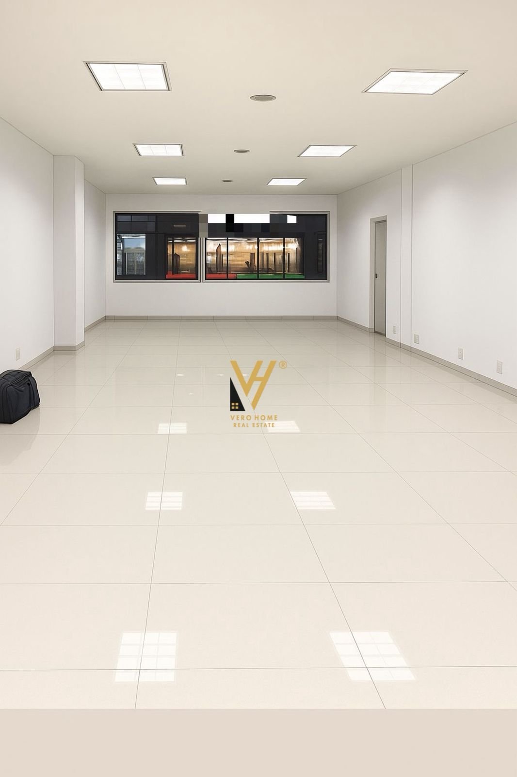 ZYRE 160 M2 ME QERA TE UNAZA E RE 2.000 EURO