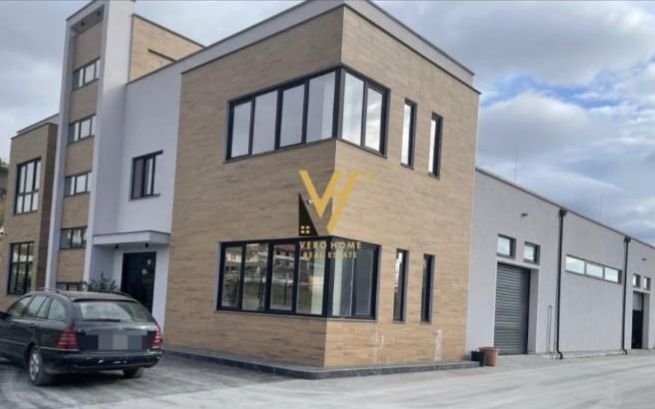 MAGAZINE 200 M2 ME QIRA NE VAQARR 1.000 EURO