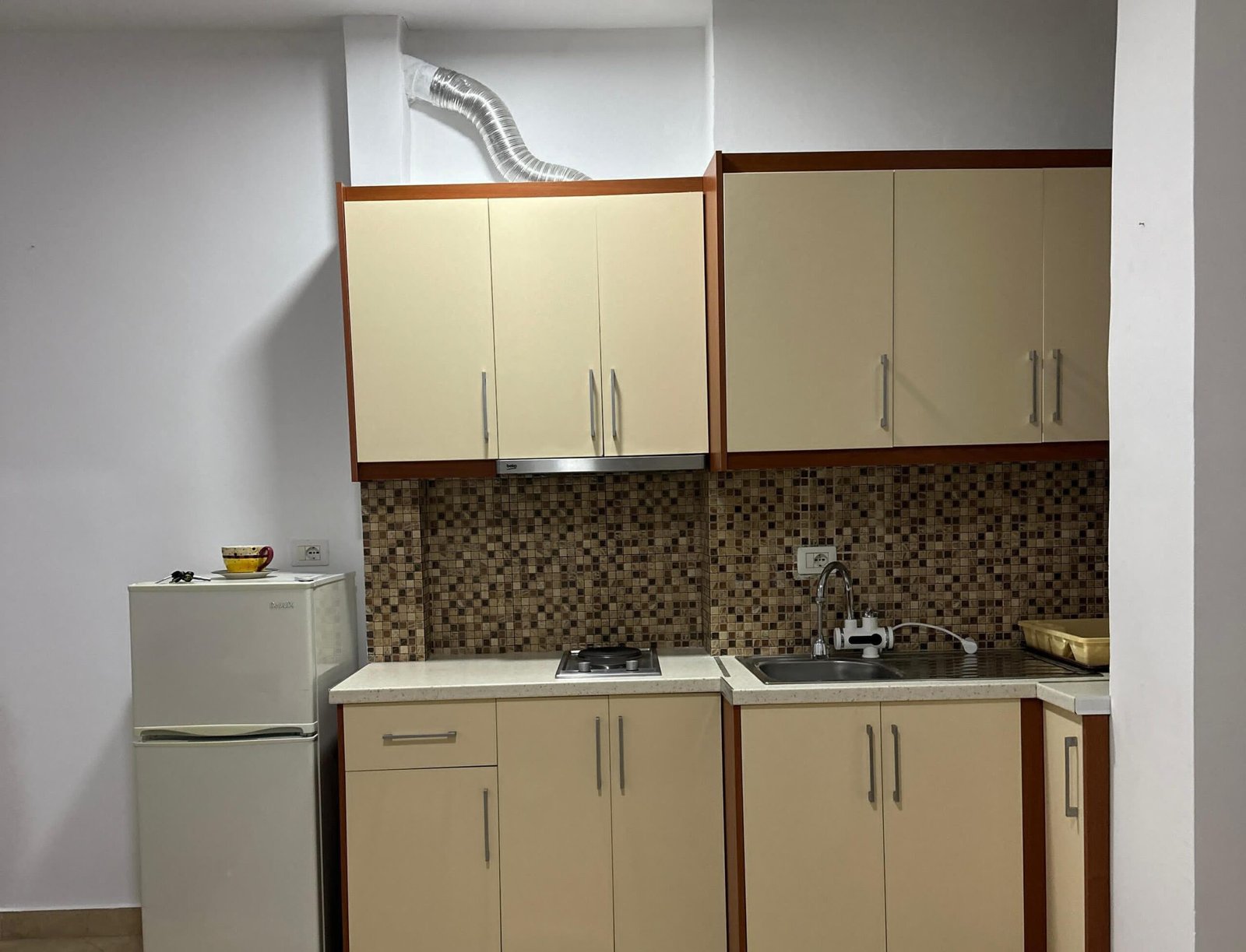 Apartament me qira në qendër të Sarandës