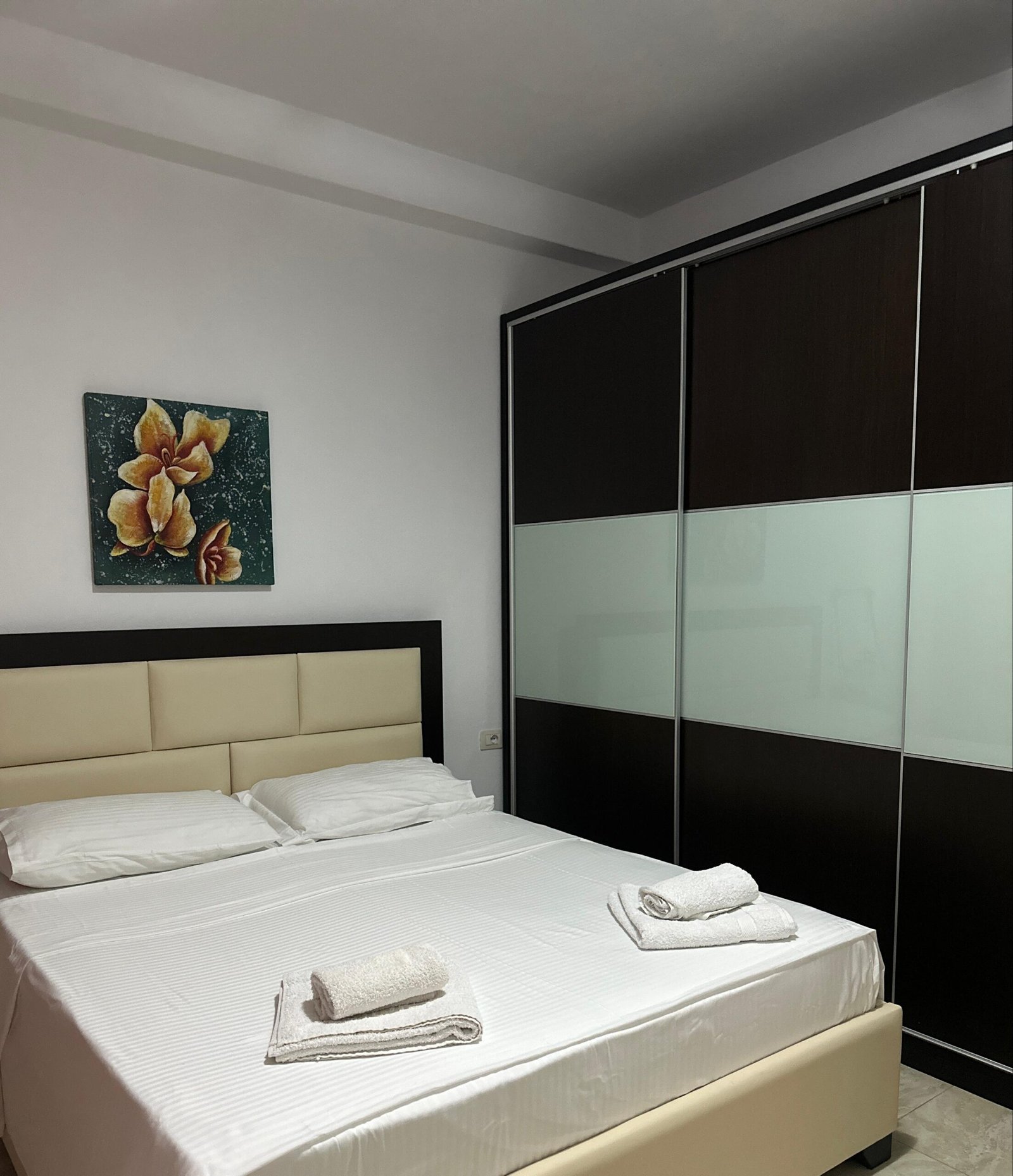 Apartament 2+1 me pamje fantastike nga deti