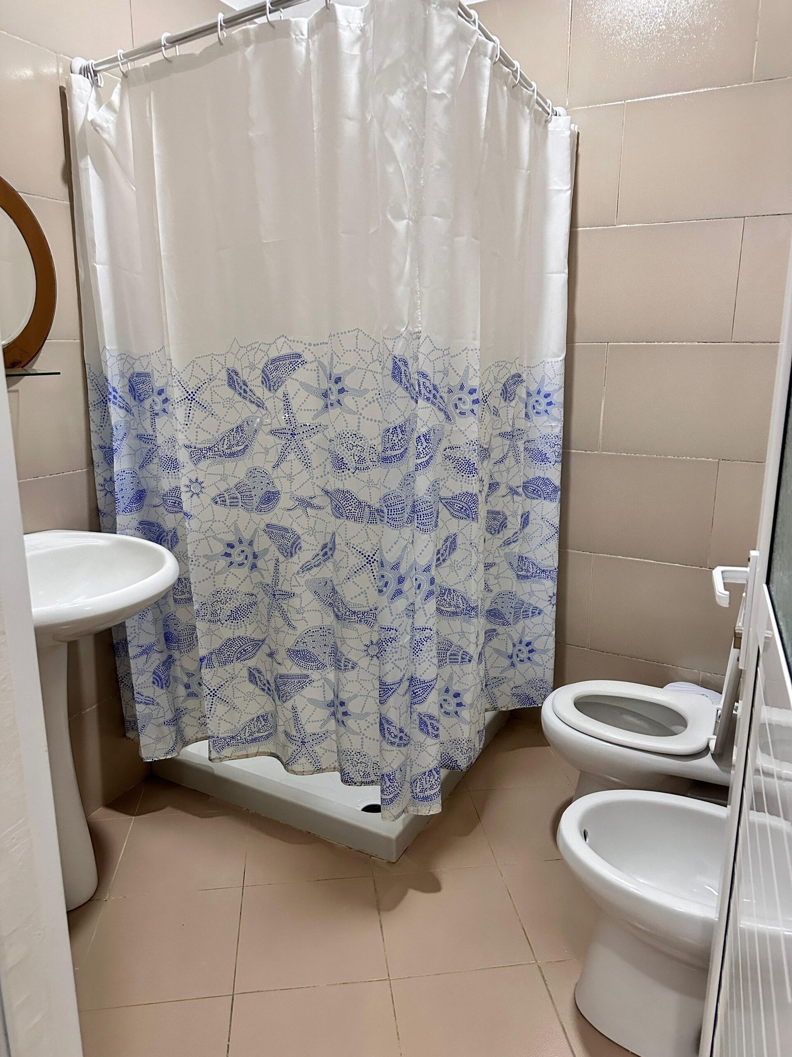 Apartament me qira në qendër të Sarandës