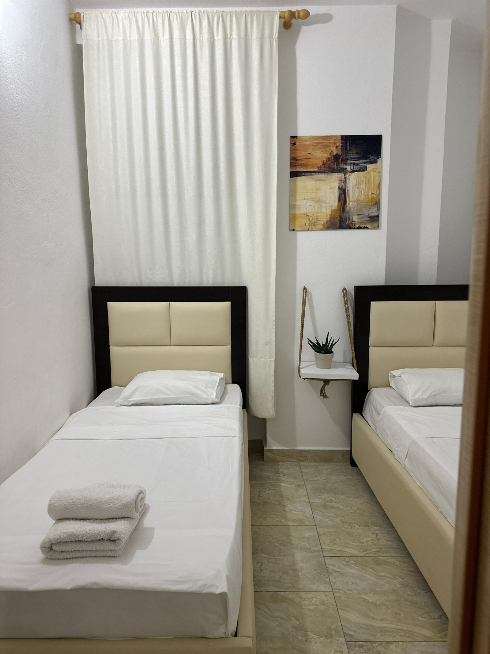 Apartament 2+1 me pamje fantastike nga deti