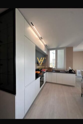 2+1+2 ME QIRA TE RIVER RESIDENCE 80.000 LEKE