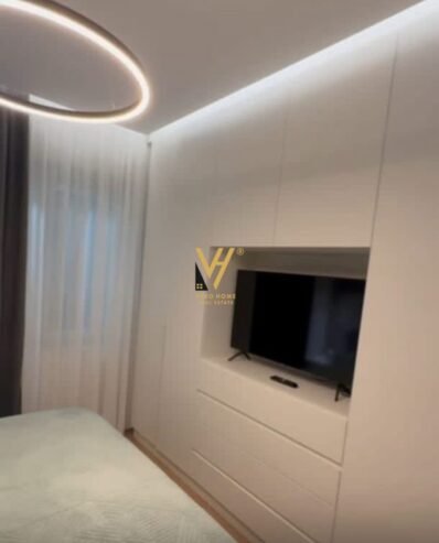 1+1+BLK ME QIRA TEK 5 MAJI 600 EURO