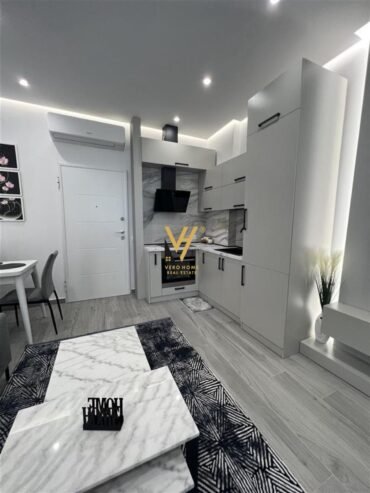 1+1 TE PALLATET ARABE, LAPRAKE 85.000 EURO