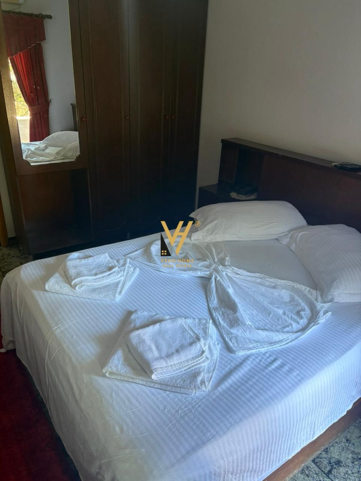 HOTEL KATER KATESH ME QIRA NE SAUK 10.000 EURO