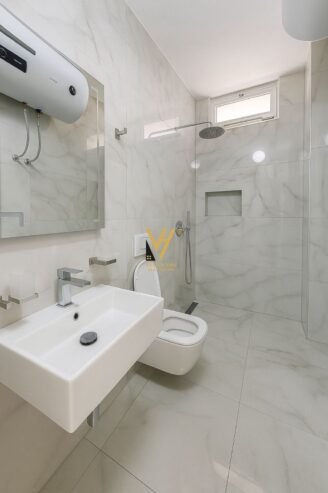 1+1+VERANDE ME QIRA NE GOLEM 700 EURO