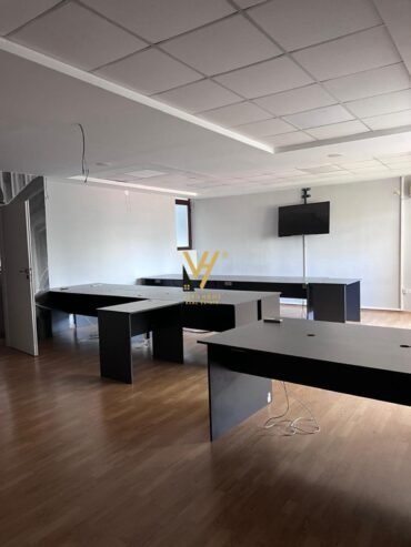 ZYRE 220 M2 ME QIRA NE BLLOK 2.000 EURO
