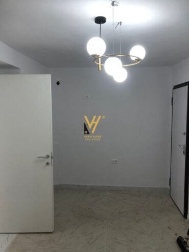 ZYRE 50 M2 ME QERA TE HOXHA TAHSIM 500 EURO