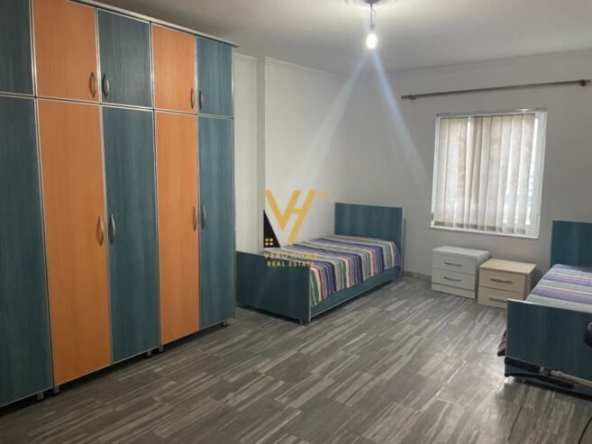 2+1 ME QIRA NE LAPRAKE 700 EURO