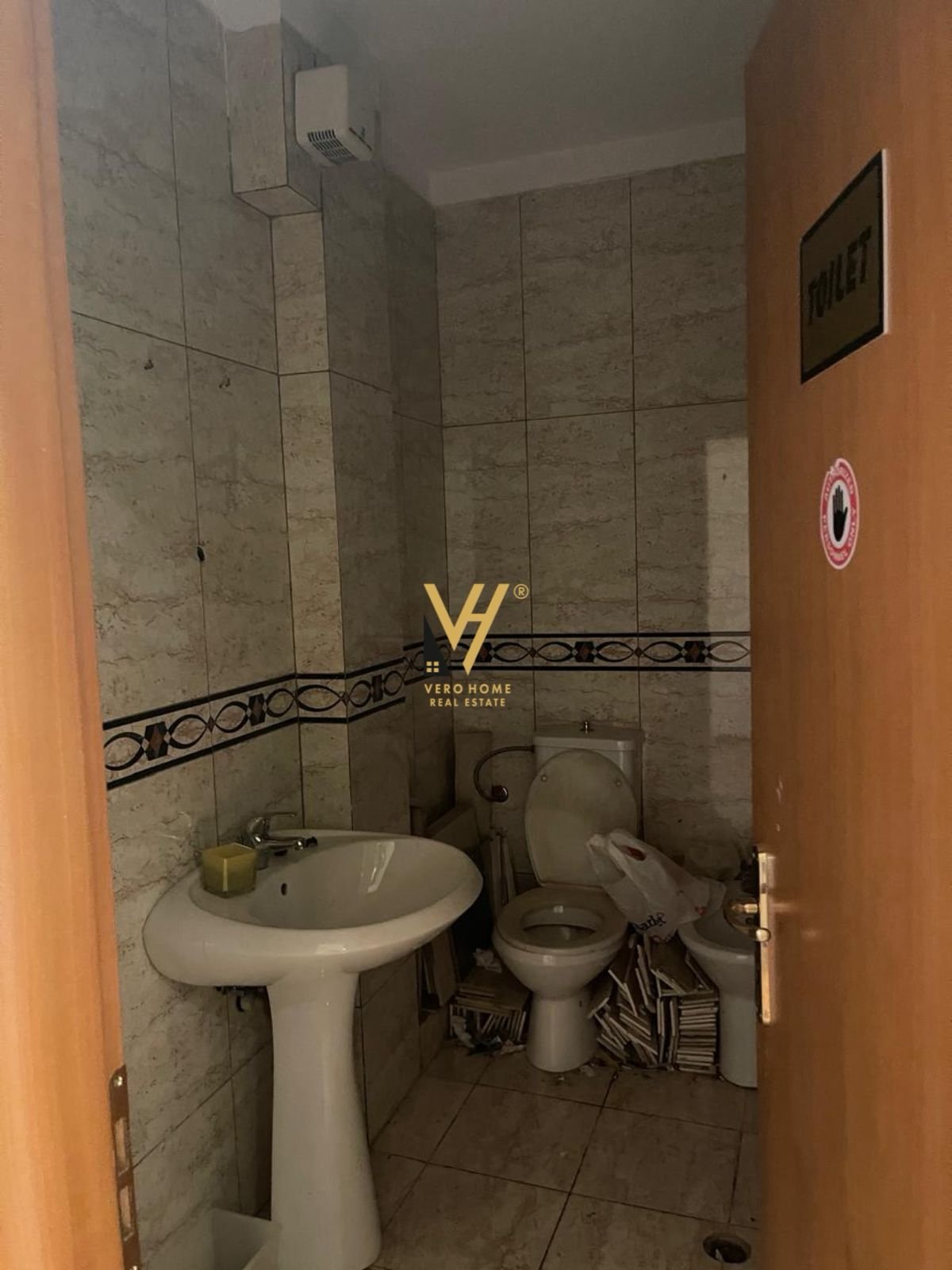 AMBIENT ME QERA NE MYSLYM SHYR 1.100 EURO