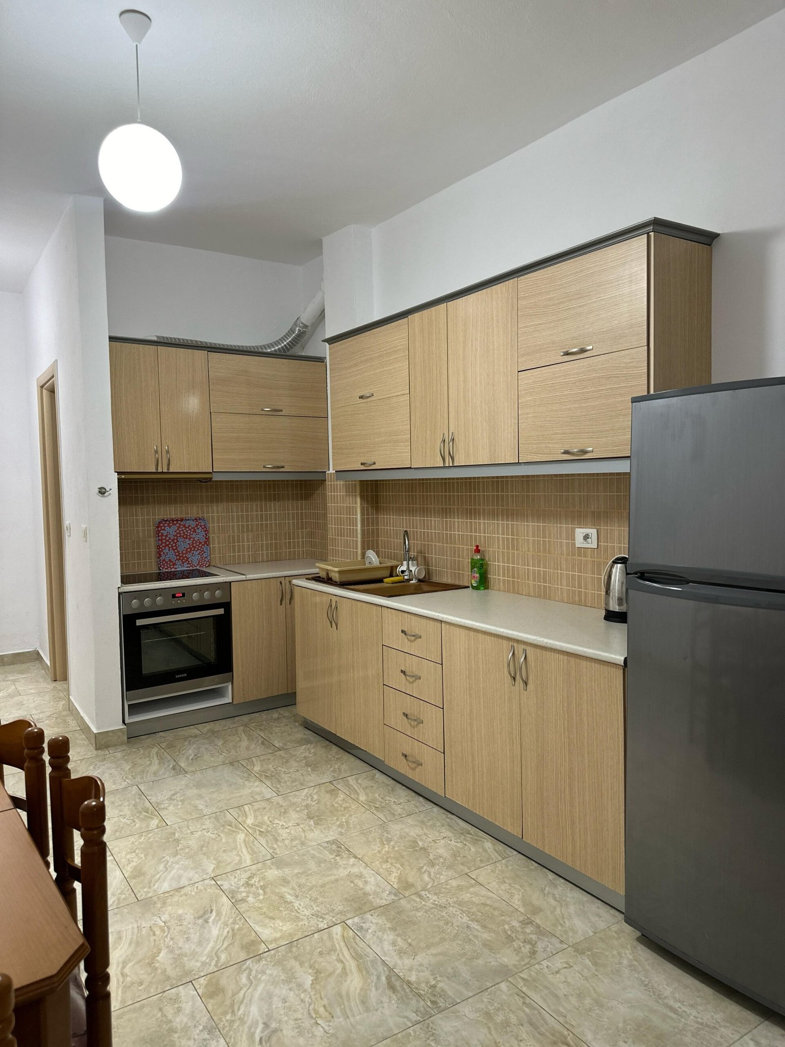 Apartament 2+1 me pamje fantastike nga deti