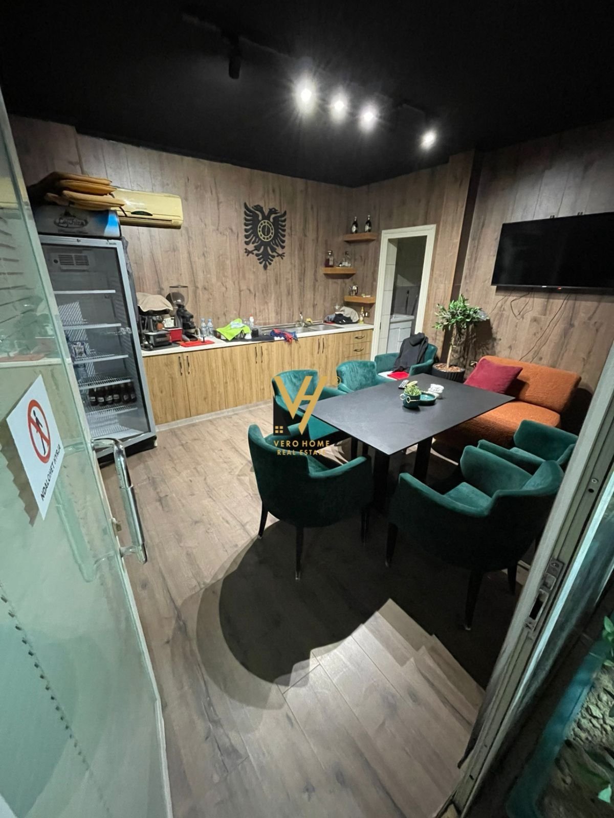 DYQAN 35 M2 ME QIRA TE LIQENI I THATE 500 EURO