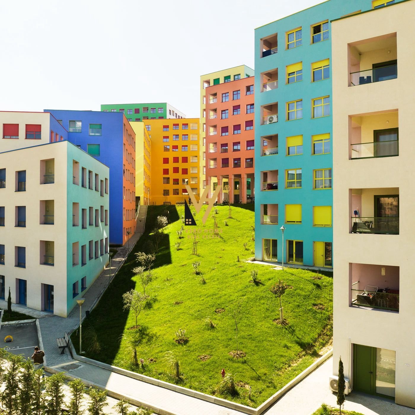 2+1+BLK ME QERA TE KOMPLEKSI MANGALEM 50.000 LEKE