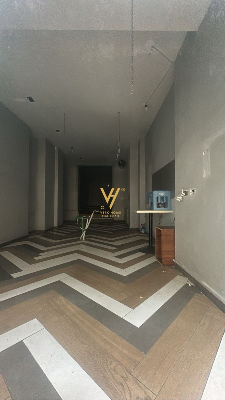 DYQAN 105 M2 ME QERA TE MYSLYM SHYRI 1.500 EURO