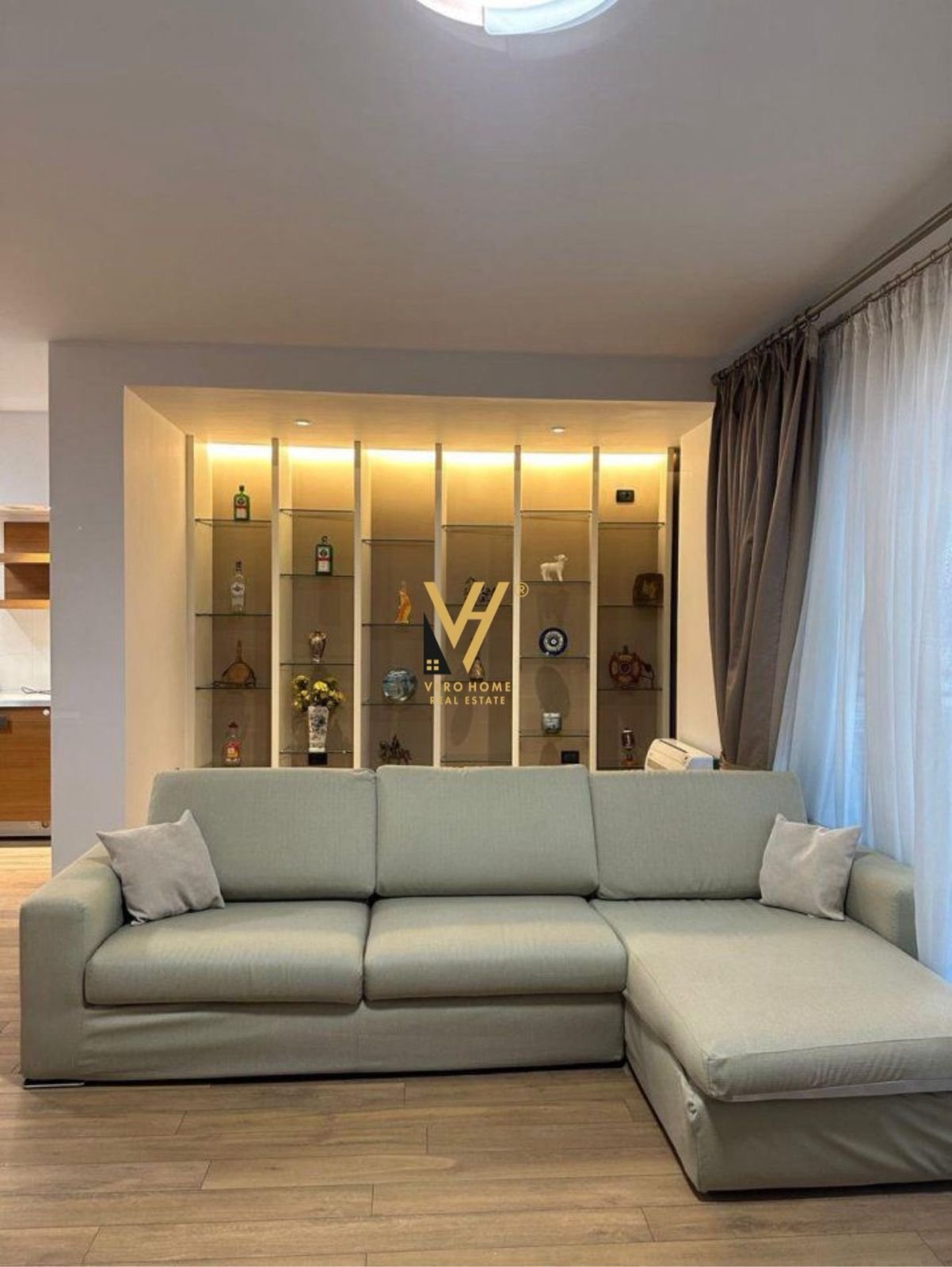 JEPET APARTAMENT 1+1 ME QERA SHESHI WILLSON 950 EU