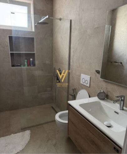 2+1 ME QERA NE QENDER 950 EURO
