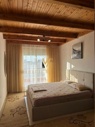 JEPET DUPLEX ME QERA TEK FRESKU 50.000 LEKE