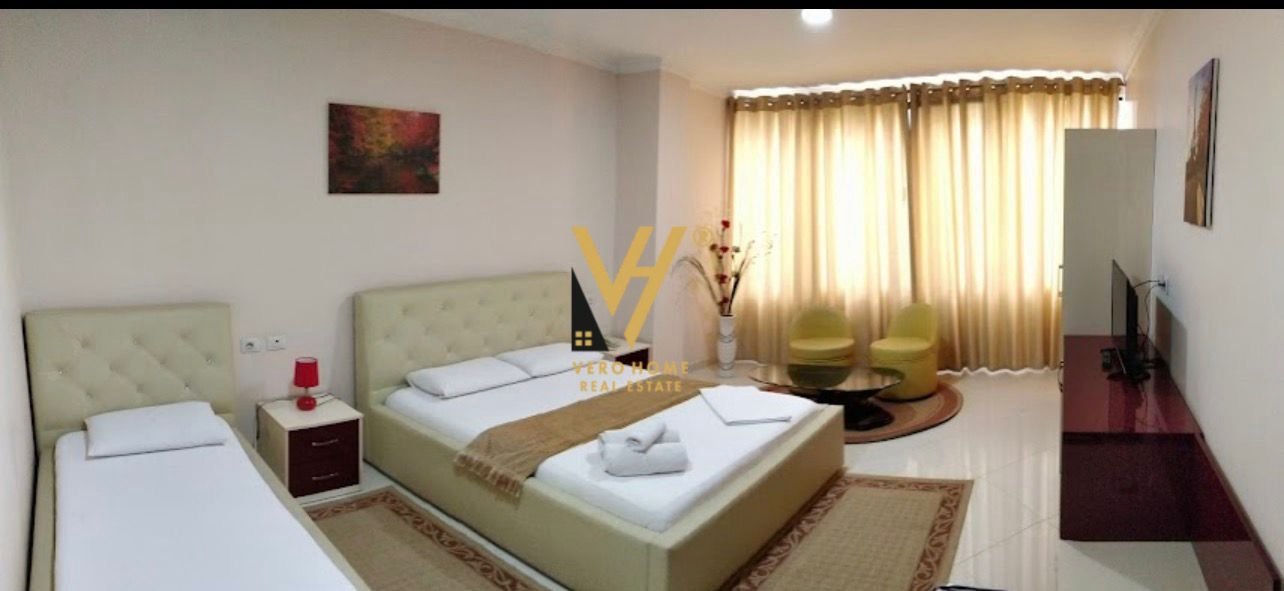 HOTEL ME QIRA TE UNAZA E RE 600.000 LEKE