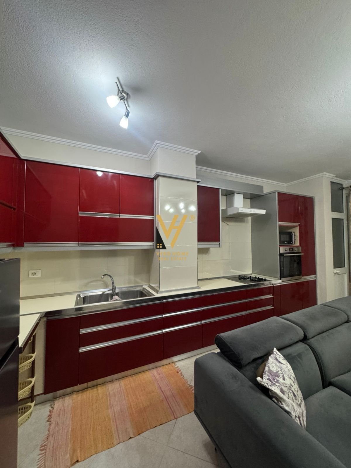 2+1 ME QIRA TE KODRA E DIELLIT, ELEONORA 600 EURO