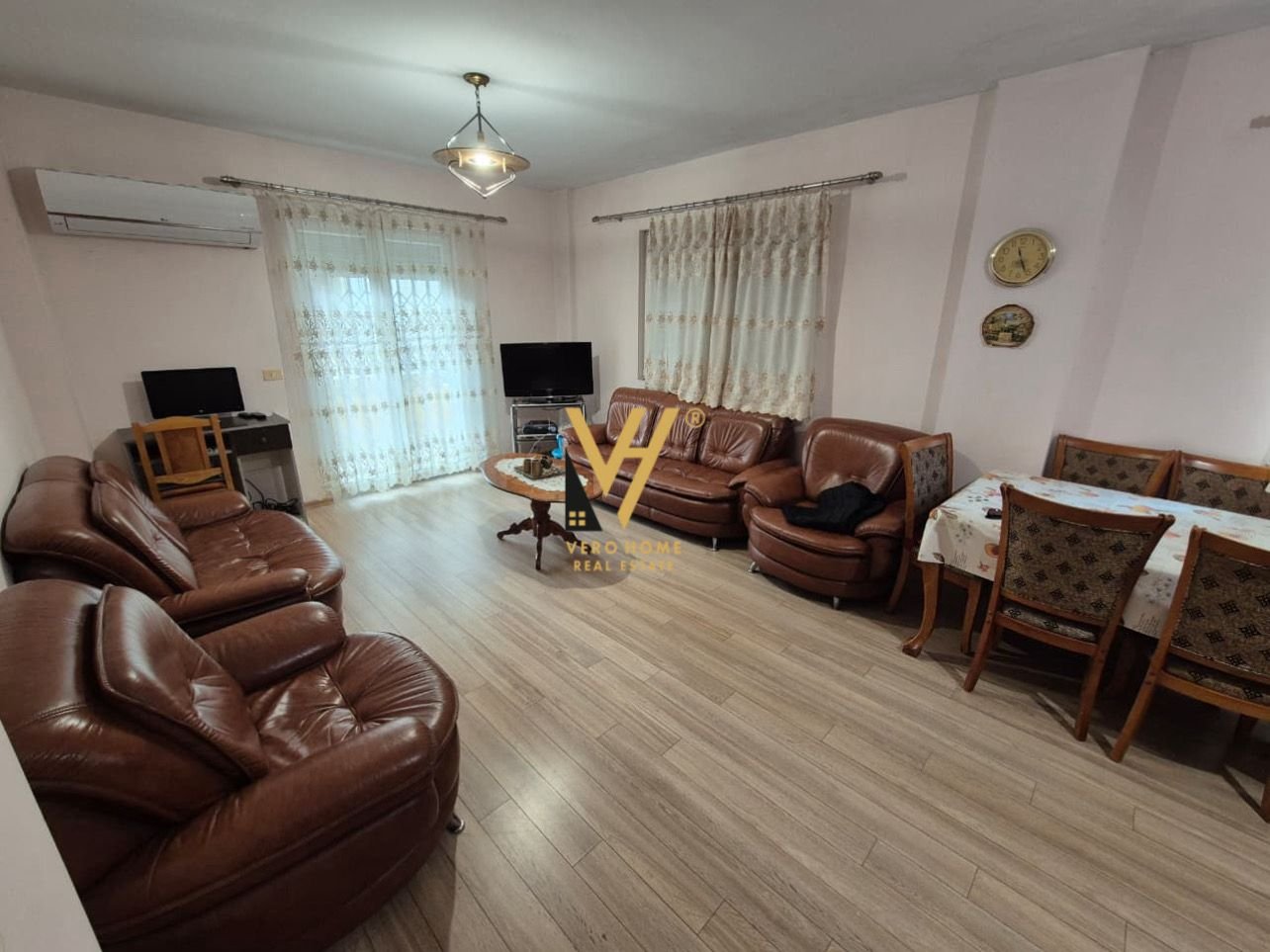 2+1+2 ME QIRA TE KOMUNA E PARISIT 60.000 LEKE