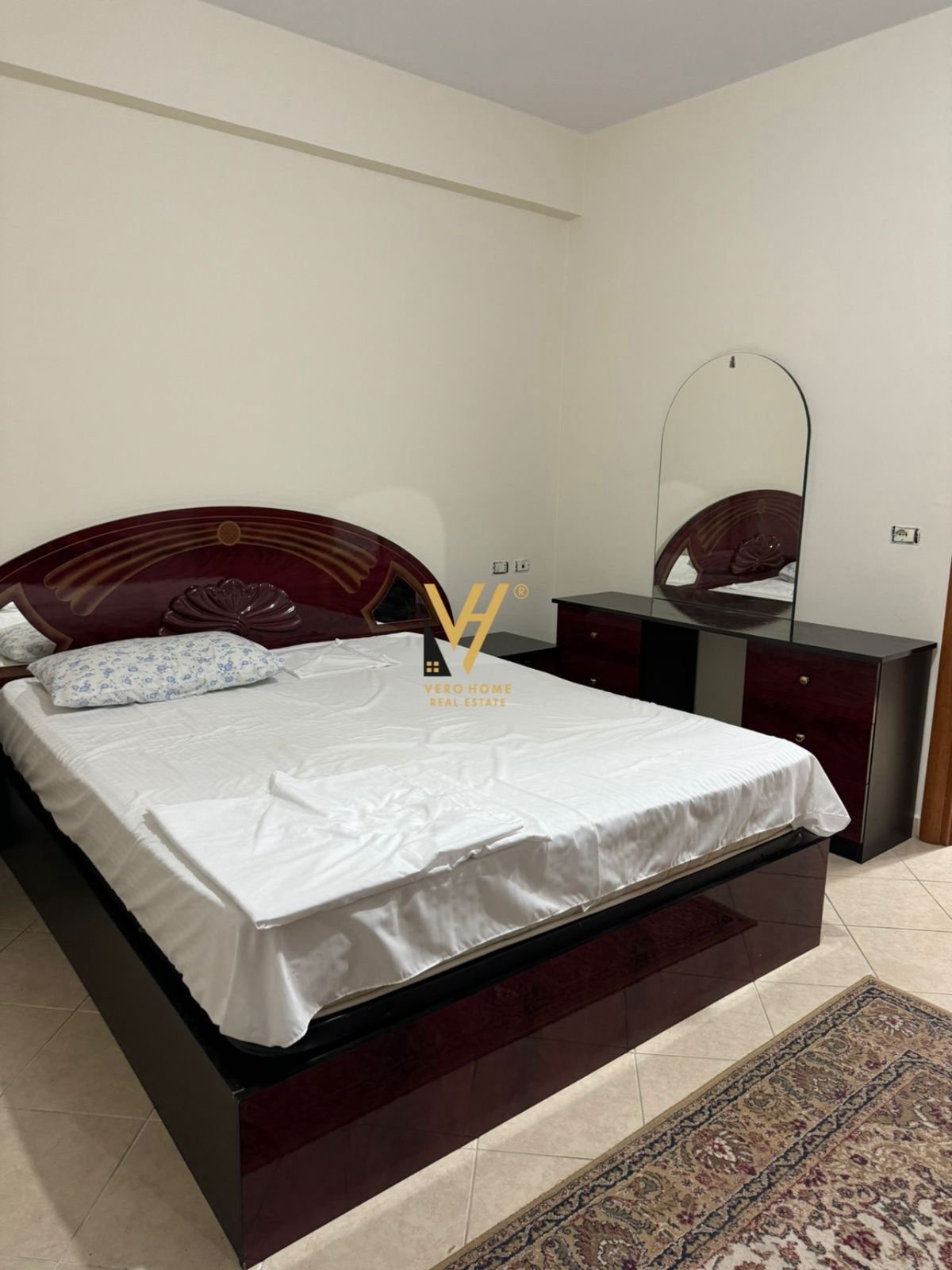 2+1+2+BLK ME QERA TE KOMUNA E PARISIT 70.000 LEKE