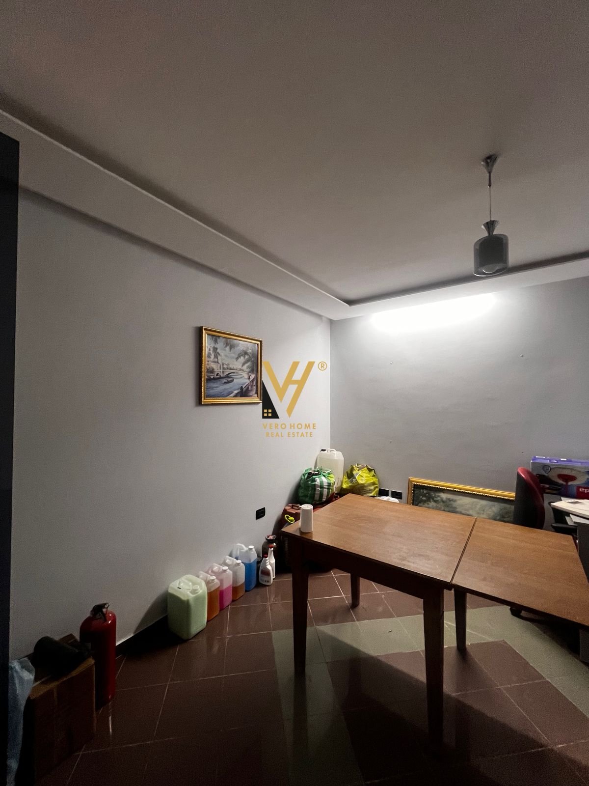 DYQAN 16 M2 ME QIRA TEK QYTETI STUDENTI 35.000 LEK