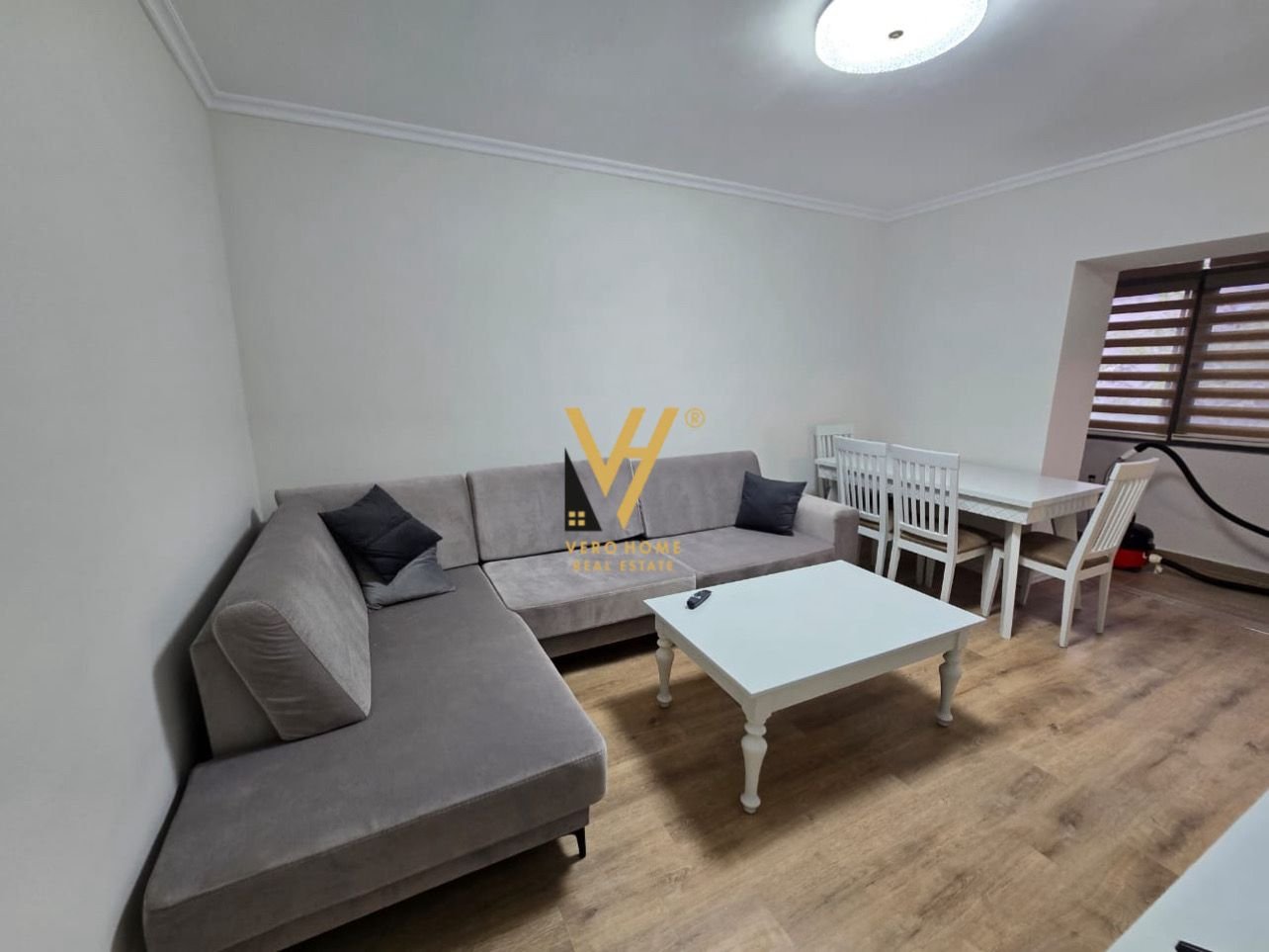 2+1 ME QERA TE KOMUNA E PARISIT 750 EURO