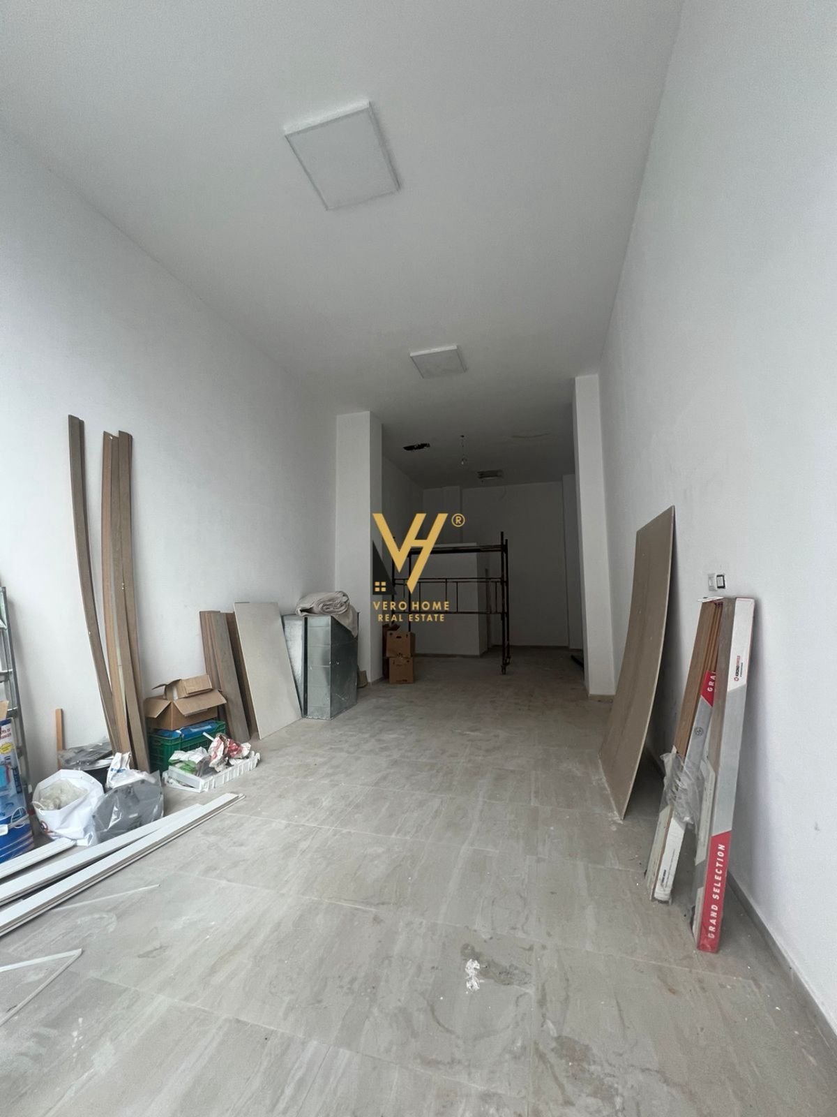 DYQAN 65 M2 ME QIRA TE KOMUNA E PARISIT 60.000 LEK