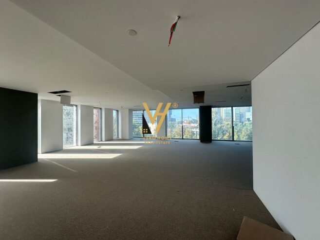 ZYRE 1.540 M2 ME QERA TE RR. ELBASANIT 46.200 EURO